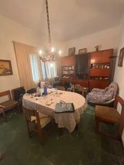Haus  Carrer gombau