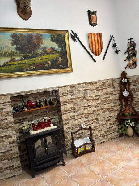 Foto 9a088f8a-5d1d-47aa-adf0-e32d7f5522f5. Casa amb calefacció a Benissanet
