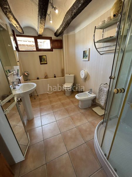Foto f8147349-2fee-4d1e-a77f-b7d1fe00695c. Casa amb calefacció a Benissanet