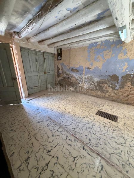 Foto 25e20a5e-486b-4059-8012-1b1ce261e3c9. Casa amb aparcament a Garcia