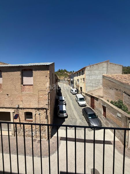 Foto 6132e0ce-0707-4c0e-b512-76a7f47b8c33. Casa amb aparcament a Garcia