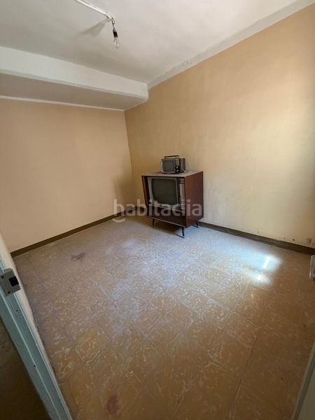 Foto ba4e7d98-1ff7-4cdb-877c-d10d7749dc53. Casa amb aparcament a Garcia