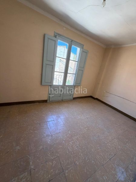 Foto f1661f0e-1895-461c-98dd-f35e984f1a9f. Casa amb aparcament a Garcia