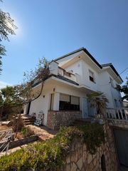 Chalet in Carrer Francesc Macià 79