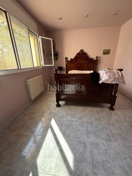 Foto 4d401eca-bceb-48d0-92b3-e2d1b9b6e033. Masia amb aparcament piscina a Ginestar