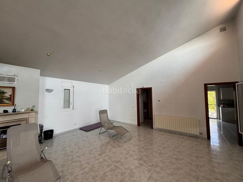 Foto b9c6855b-95c2-4a0f-b636-874e11e44c64. Masia amb aparcament piscina a Ginestar