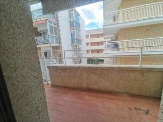 Pis  Carrer de cambrils. Piso en salou