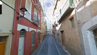 Pis a Carrer del mig 47. Piso okupado en constanti