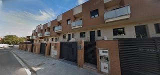 Casa bifamiliare  Carrer de la podadora 32. Casa en vilanova i la geltru