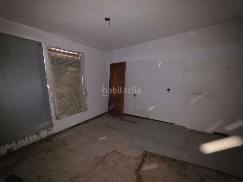 Foto 2529621c-e3da-4f8c-b97f-9c42fddff670. Piso en camí de centcelles 2 piso en constanti en Constantí