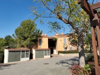 Pis a Carrer dels costers 66. Vivienda en bonmont terres noves