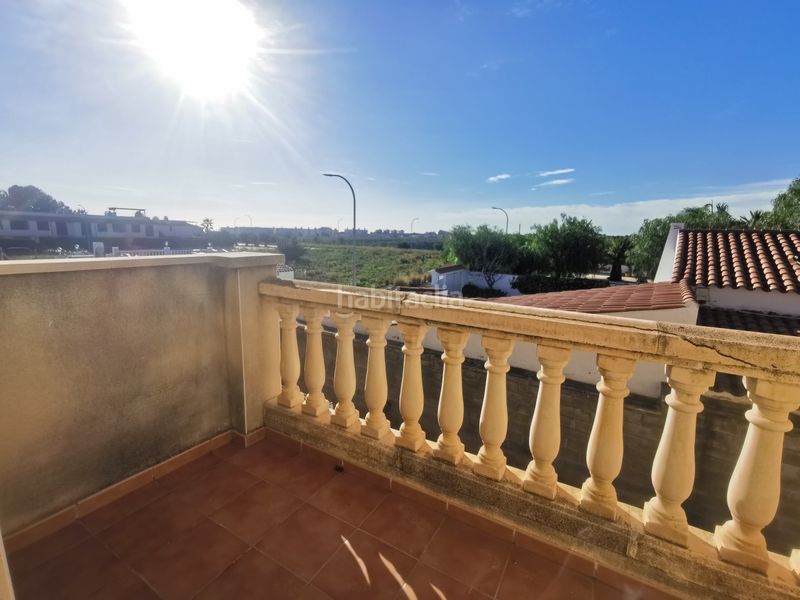 Foto a1beb533-bb88-438b-be8d-2aab83470dcf. Casa adosada en carrer de josep maria de sagarra 7 chalet en urbanizacion solemio en Mont-roig del Camp