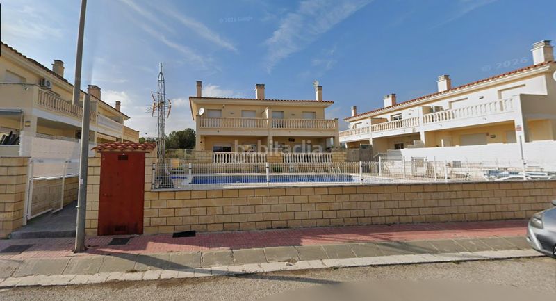 Foto db0b682e-8a92-4dd2-a9f8-f02bc3f4182b. Casa adosada en carrer de josep maria de sagarra 7 chalet en urbanizacion solemio en Mont-roig del Camp