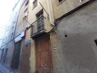 Haus  Carrer barceloneta. Casa en valls