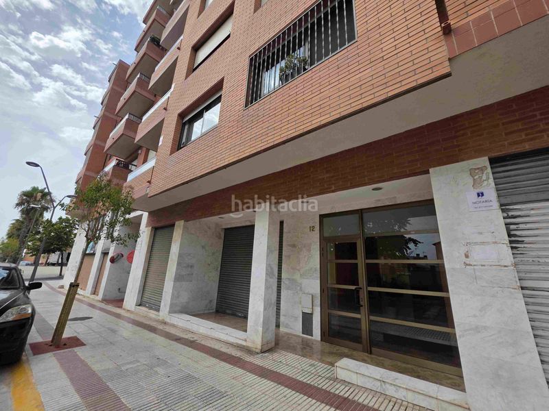 Foto debe3eee-9a41-49b1-a5e1-12b10d458d16. Local comercial a Constantí