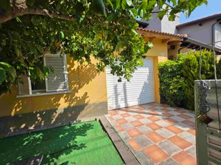 Casa adossada a Segur de Calafell Nucli Urbà