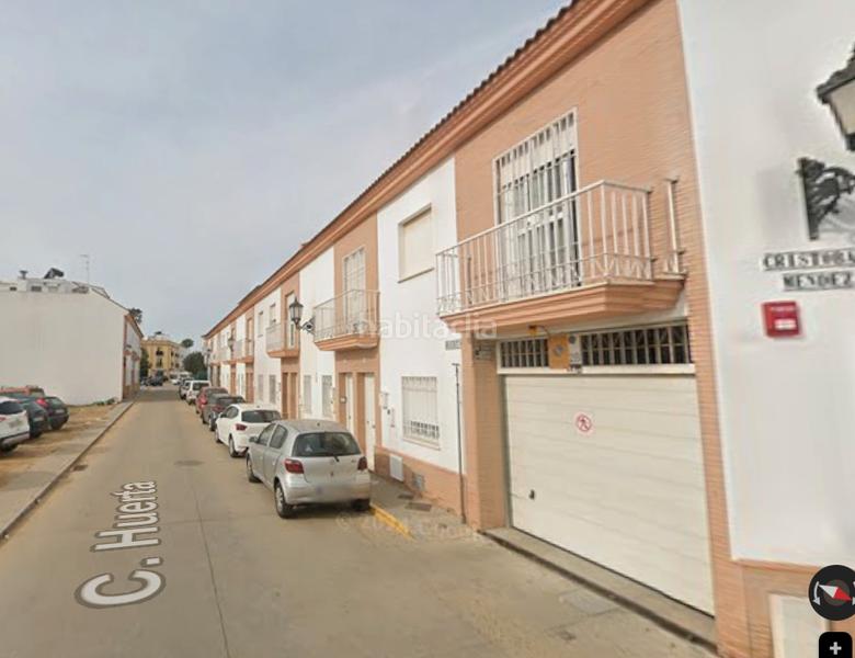 Foto 1449ab26-1dbb-433c-9f15-65e1e4c2ed1e. Aparcament cotxe a calle huerta 28 a Lepe