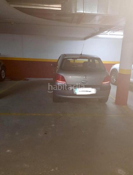 Foto 52ee2a50-ccef-454b-bf52-670d1f169a92. Aparcament cotxe a calle huerta 28 a Lepe