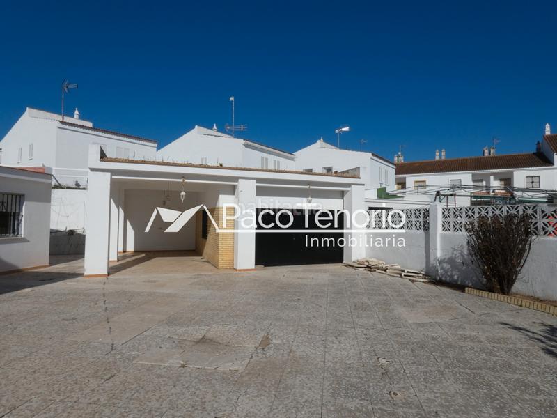 Foto af62e4bd-e9bb-4bfc-a06f-95d437f254be. Chalet in avenida del terrón 3 in La Antilla