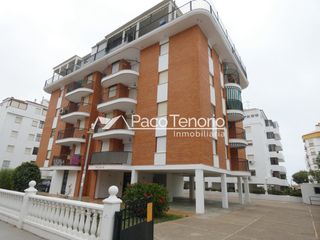 Pis  Avenida del terrón 16. Venta playa piso edificio suiza en la antilla.