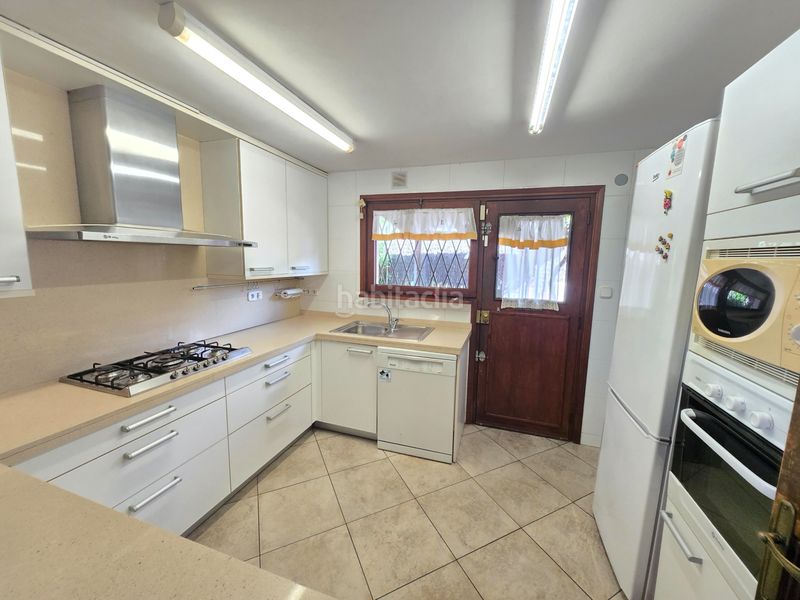 Foto c12d43ba-0386-4ca0-99da-d79aba8ddb8a. Casa amb xemeneia calefacció aparcament a Centre Sant Just Desvern