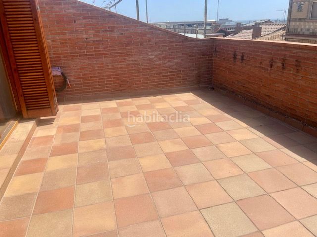 Foto 72eadd4c-ccb9-4730-b228-bff0fe8ef8fd. Lloguer casa amb calefacció a Finestrelles Esplugues de Llobregat