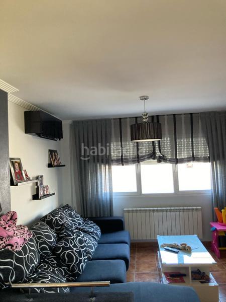 Foto 6c5ed321-644a-4a8f-82a2-0fd9f742a63a. Casa pareada en calle la cobatilla 22 impecable vivienda mejor que a estrenar. en Matapozuelos