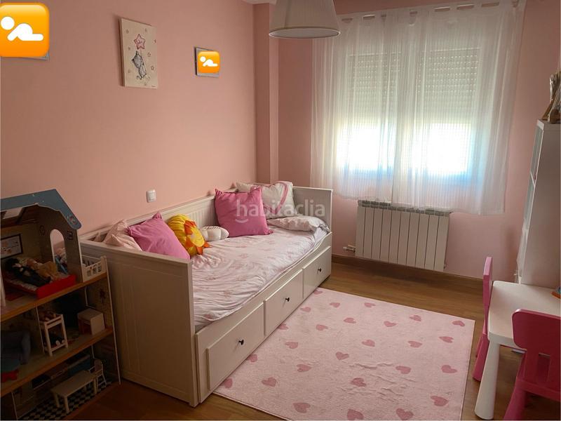 Foto ba4ac676-a4d4-4543-9cbd-145960de7168. Casa pareada en calle la cobatilla 22 impecable vivienda mejor que a estrenar. en Matapozuelos