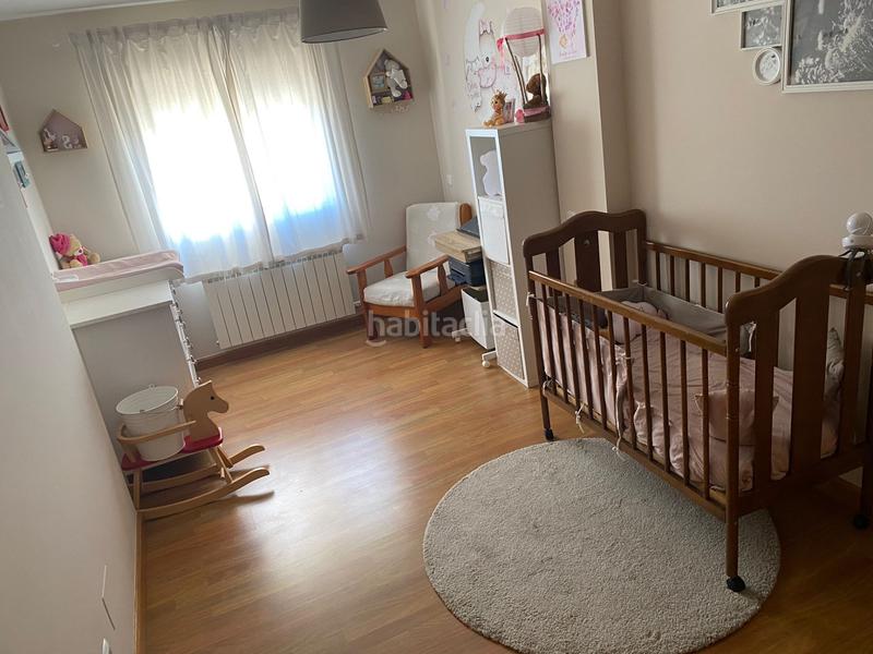 Foto ff44d873-46c9-4dd7-9937-71b413af7245. Casa pareada en calle la cobatilla 22 impecable vivienda mejor que a estrenar. en Matapozuelos