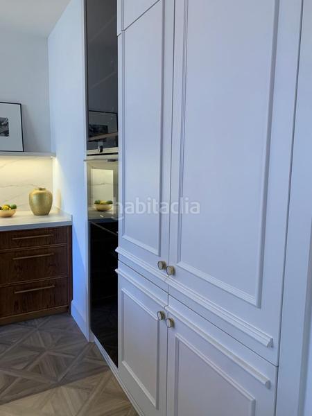 Foto 76cc62d7-4ddb-481a-99c4-41b6c26e1c14. Alquiler piso espectacular vivienda en calle orense. en Madrid