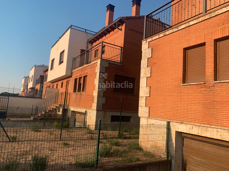 Foto 3bb0ef33-27cb-497a-95ff-aa9cc0895216. Doppelhaus in calle real 113b in Puente Duero Valladolid