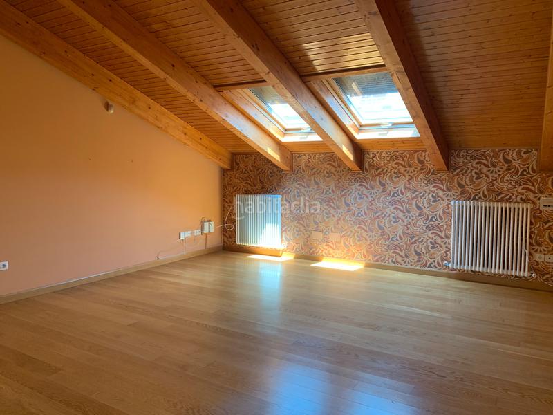 Foto 2bfa818e-6638-451f-8965-56b69b9e5b8f. Flat with heating parking pool in Centro Valladolid