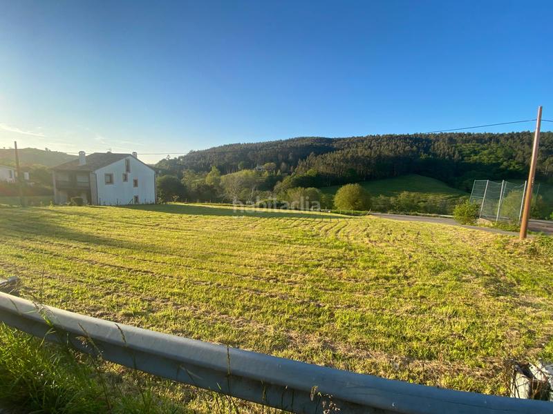Foto e8d6c7aa-3b93-4df1-b44c-cd557f7c52fc. Terreny residencial a Comillas