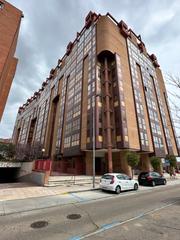 Pis a Avenida de irún 4. Amplio en zona tranquila