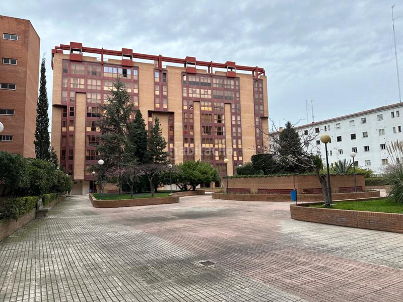 Foto 7d3af693-551c-4401-9ea6-30550a27056c. Piso en avenida de irún 4 amplio en zona tranquila en Valladolid