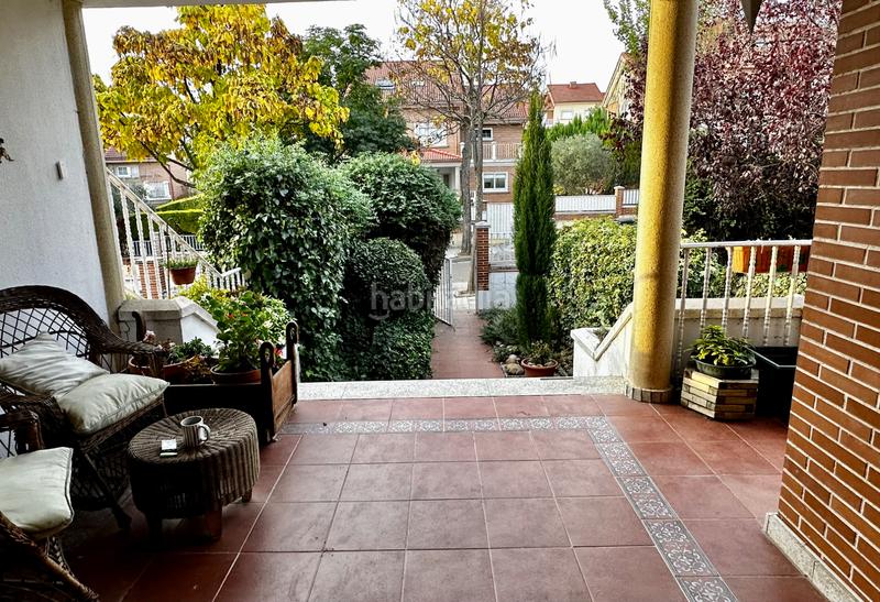 Foto 019a23f1-8d71-4d5c-87b4-3fa96af2d5c8. Casa aparellada amb xemeneia calefacció aparcament a Arroyo de la Encomienda