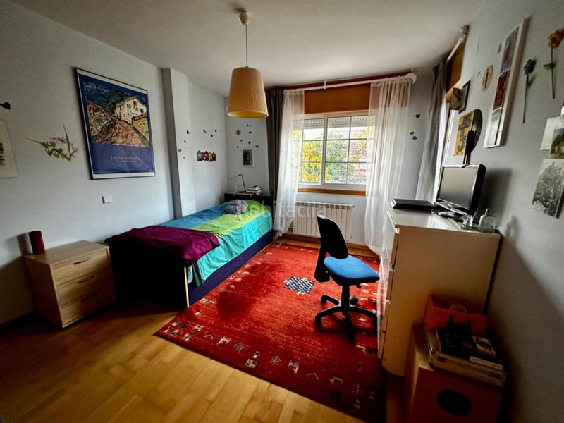 Foto 5fbf3a15-082a-41b7-8469-cd9c02d77f1e. Casa aparellada amb xemeneia calefacció aparcament a Arroyo de la Encomienda