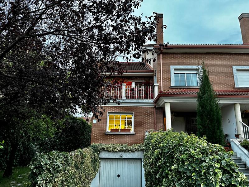 Foto ba24d5e3-c578-44dd-bee5-5749cf2aecba. Casa aparellada amb xemeneia calefacció aparcament a Arroyo de la Encomienda