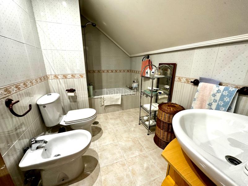 Foto 1a952690-7d08-4328-87c8-b361325d878e. Casa adosada gran chalet en la mejor zona en Parque Alameda - Paula López Valladolid