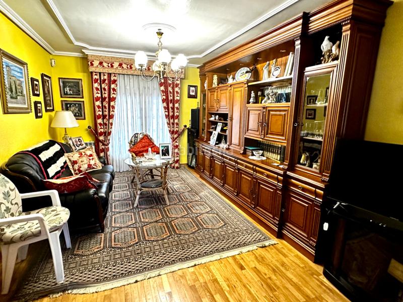 Foto 67905f0b-1ad2-47d3-aabd-6fd15a959639. Casa adosada gran chalet en la mejor zona en Parque Alameda - Paula López Valladolid