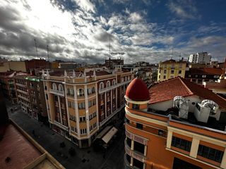 Flat in Calle de santiago 17. Al lado plaza mayor con buenas vistas.
