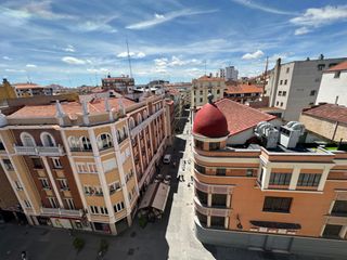 Appartement à Calle de santiago 13. Al lado plaza mayor y con buenas vistas.