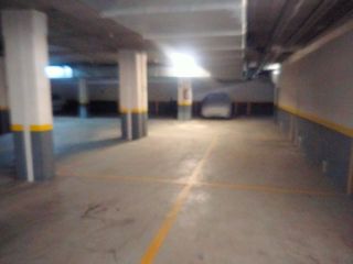 Autoparkplatz  Calle del monasterio santa isabel. 7 plazas de garaje