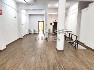 Miete Geschäftsraum  Calle villa benavente. Se alquila local comercial en calle villabenavente