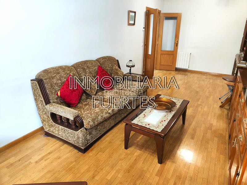 Foto 4d2958ef-2e90-4c61-b06c-b405feeb052e. Etagenwohnung mit heizung parking in El Soto León