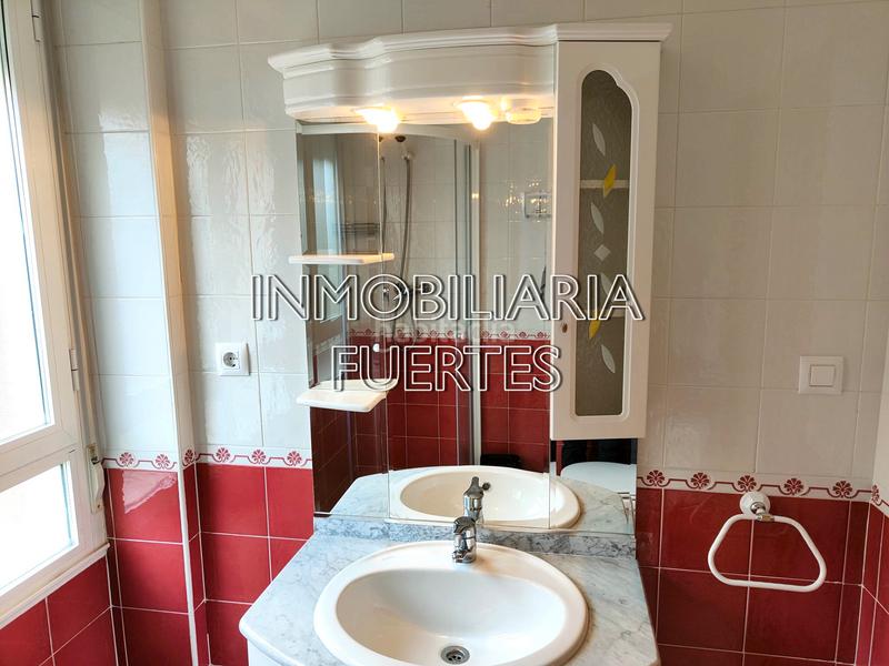 Foto 8dca0a57-79e1-4c61-8c53-4c861b80e4d1. Etagenwohnung mit heizung parking in El Soto León