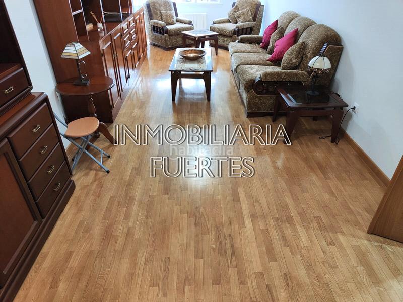 Foto a8ea61d7-179f-423a-b04e-b79bfbf14f94. Etagenwohnung mit heizung parking in El Soto León