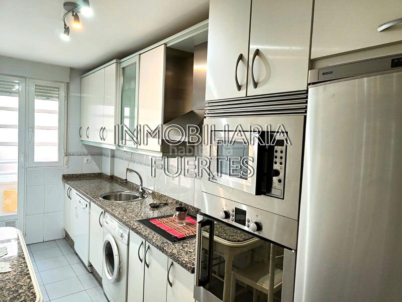 Foto b7b1172f-d154-472b-be43-58d6191b6e13. Etagenwohnung mit heizung parking in El Soto León