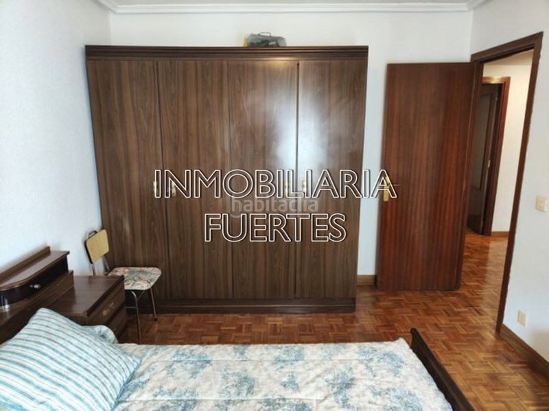 Foto 7c613c5e-151a-48d5-9ead-395b7eb2e53f. Rent flat with heating in Las Ventas León