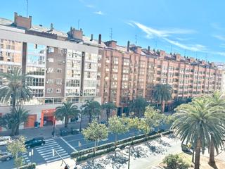 Etagenwohnung in Calle Historiador Claudio Sánchez Albornoz